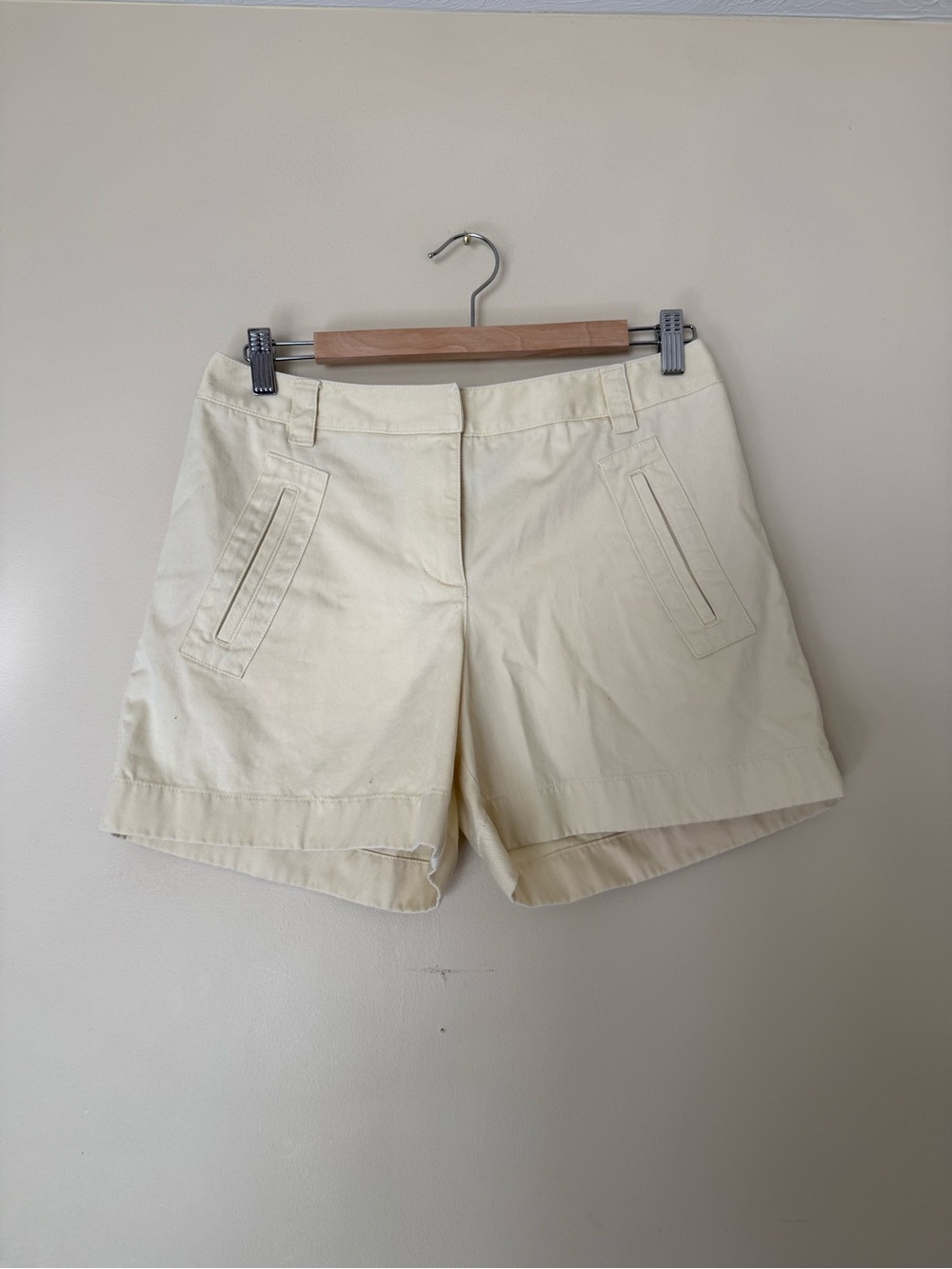 LOFT Yellow butter Cream Bermuda Chino Shorts with Welt Pockets - Picture 2 of 10